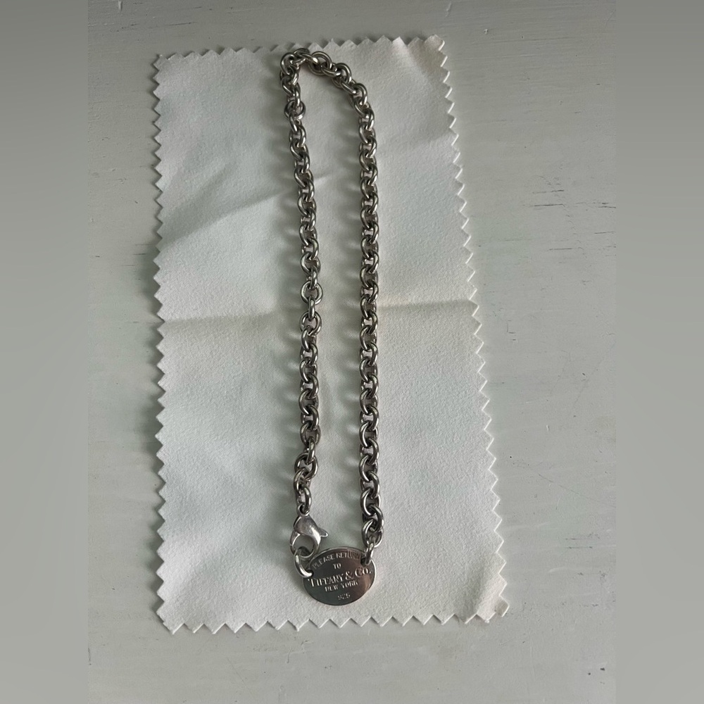 Tiffany & Co. Return to Tiffany Oval Tag Necklace in Sterling Silver